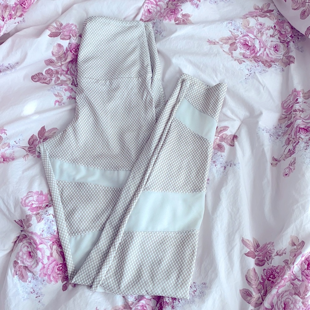 Onzie Flow High Rise Leggings